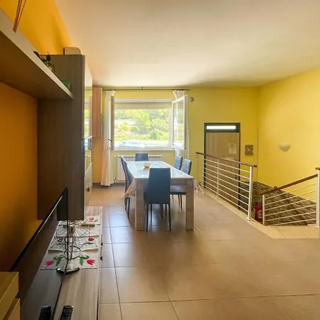 Fransea House Apartment