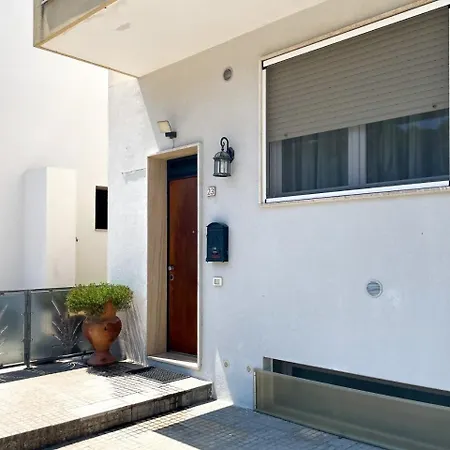 Fransea House Apartment